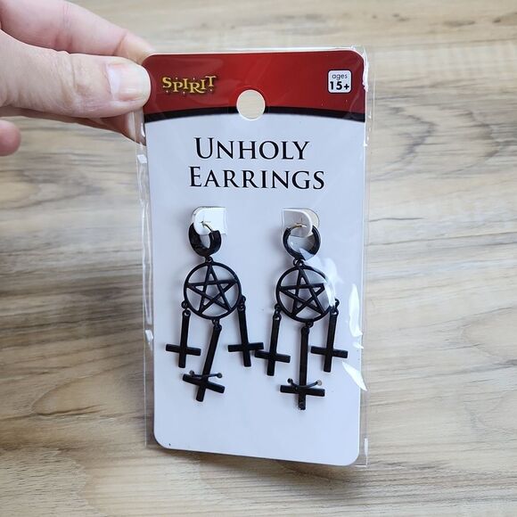 🩵NWT Unholy Nun Accessory Costume Set - Picture 9 of 13